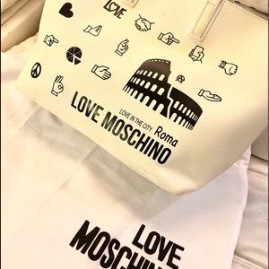 Moschino Love Shoulder Bag White Roma + cover